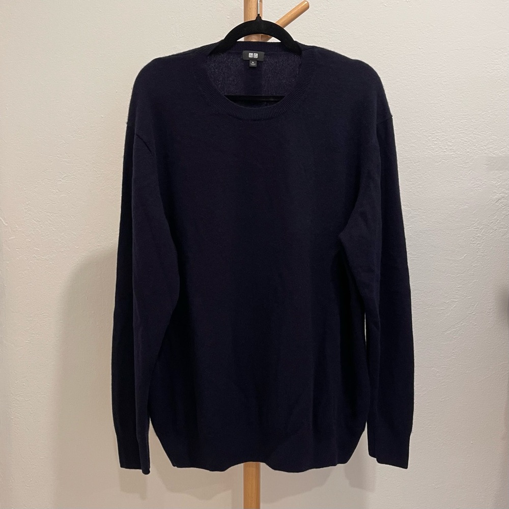 Uniqlo Men’s Navy Cashmere Sweater